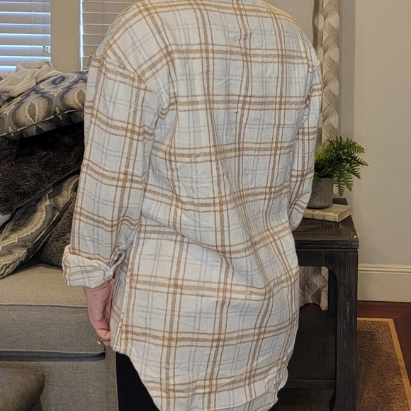 Plaid Button Up Shacket - Picture 15 of 16